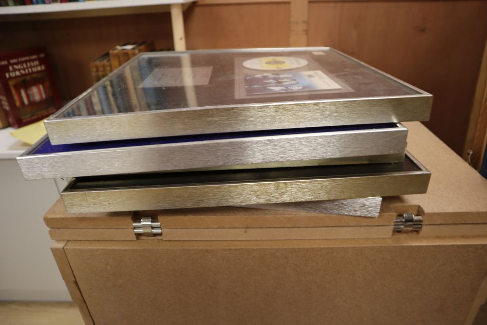 Sixteen various record presentation frames including Nigel Lovis, gold discs etc (16)